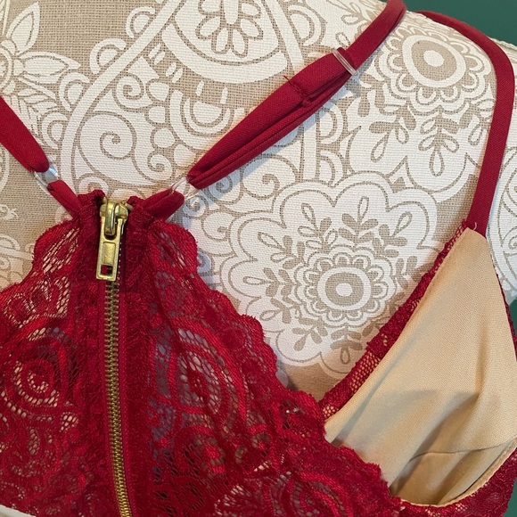 RED HOCO DRESS - Picture 5 of 5